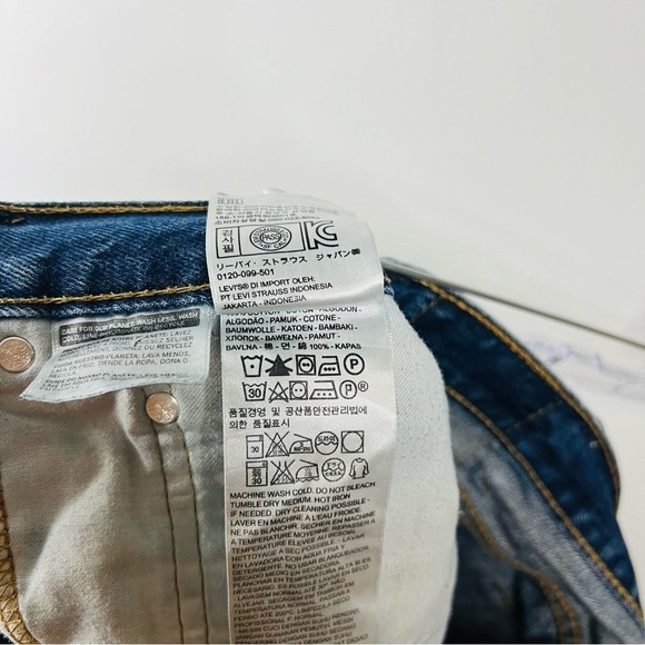 Levi’s Blue Dark Wash 505 Regular Fit Jeans 38W - Picture 4 of 9